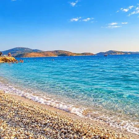 Mediterranean Vistas Saranda, Sea View, & Σαράντα
